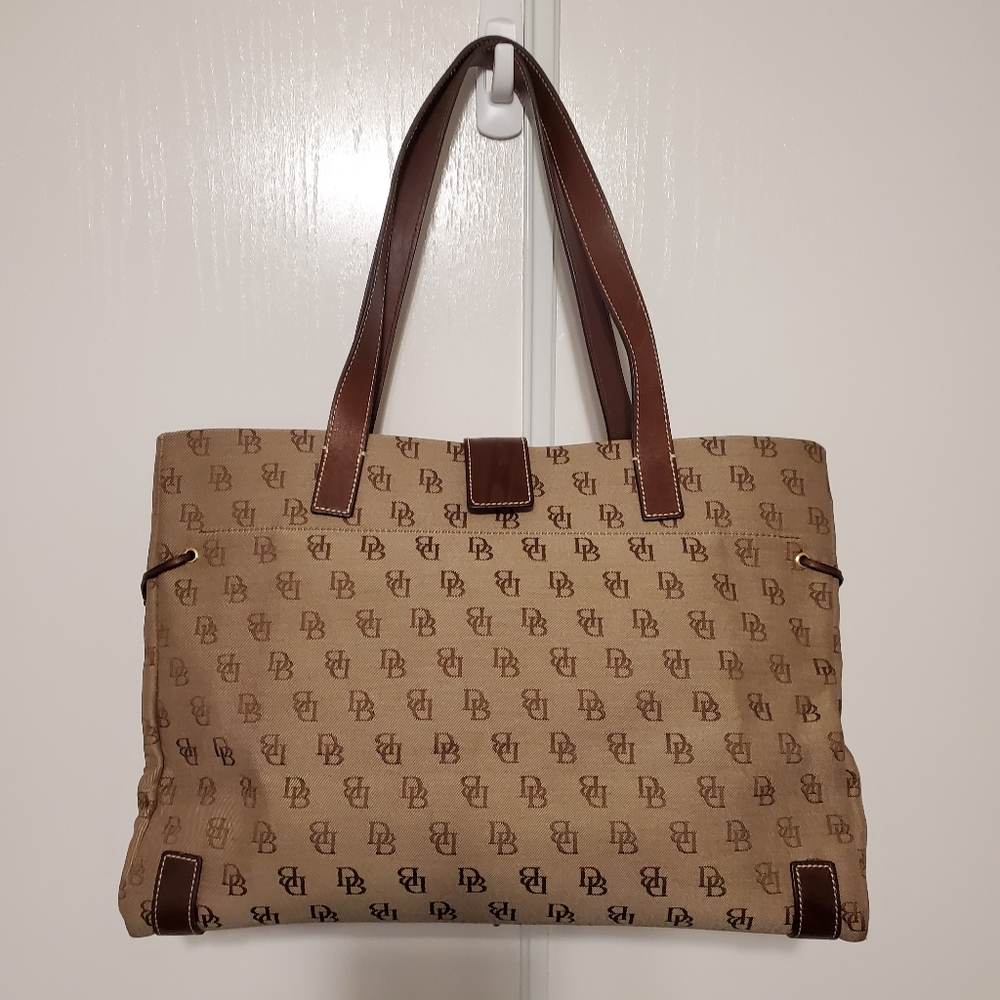 Dooney & Bourke Anniversary Collection shoulder bag #020